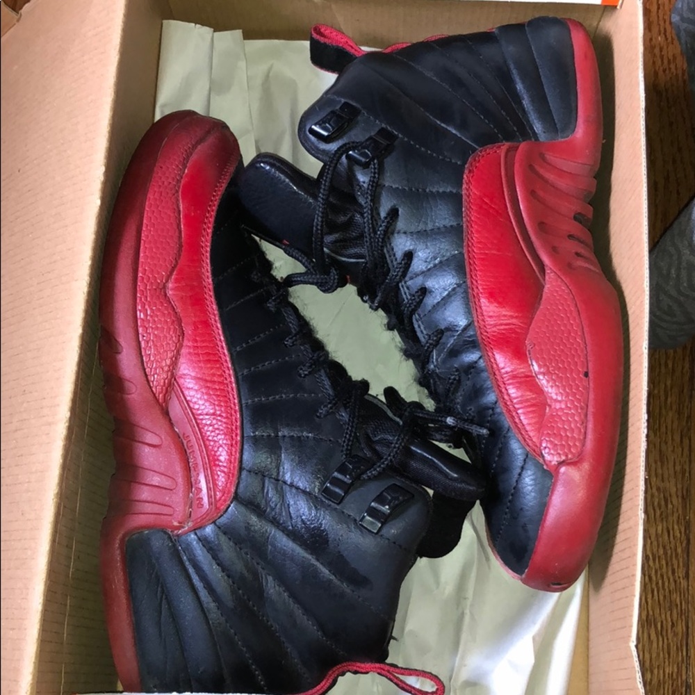 Air jordan 12 - size 5Y - 6.5 women